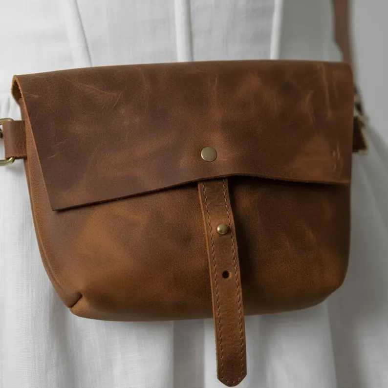 Vintage Distressed Leather Flap Belt Waist Pack